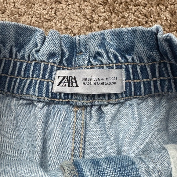 Zara light wash denim shorts - Picture 4 of 5